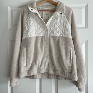 Abercrombie & Fitch Quilted Fleece Jacket